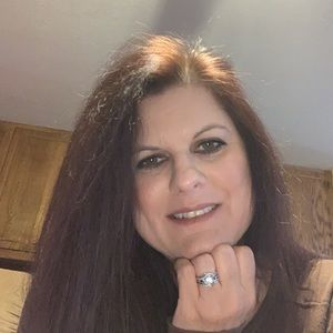 Meet your Posher, Cara